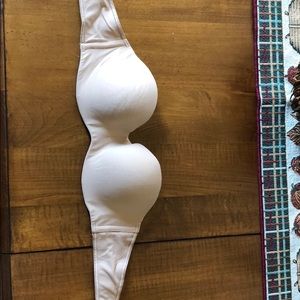 Victoria Secret strapless bra nude